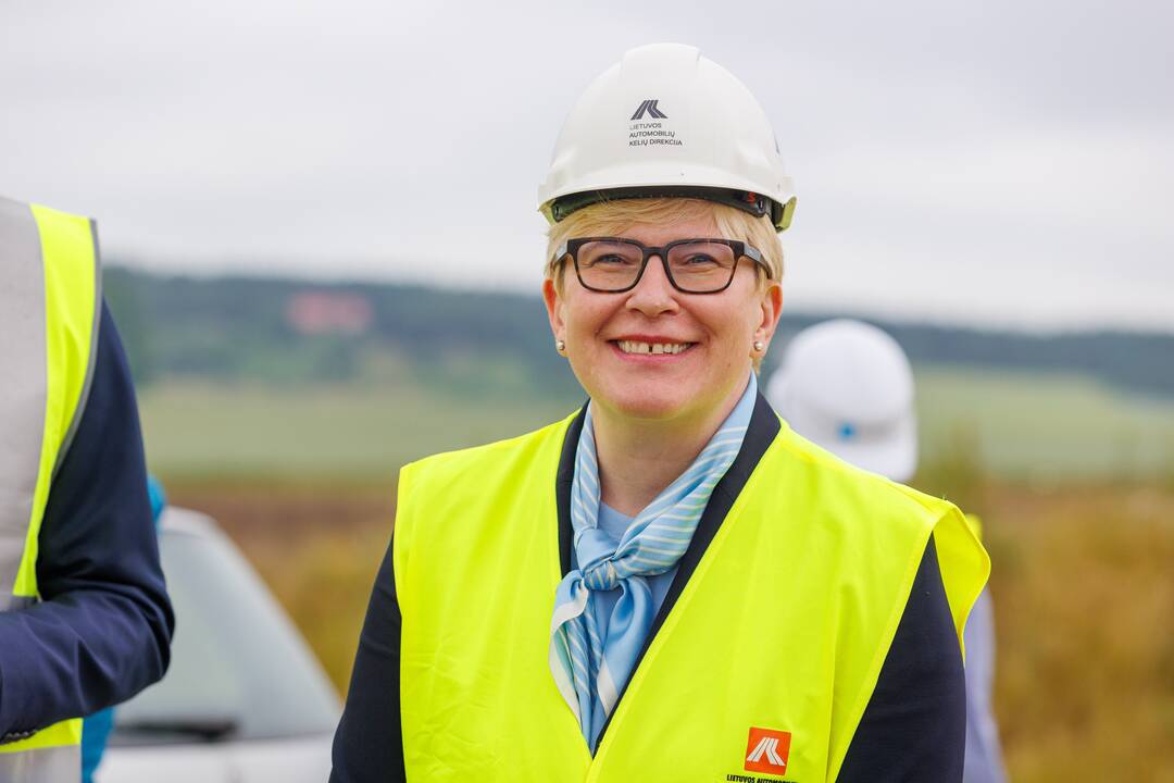 Pradedamas tiesti vienas ilgiausių automagistralės „Via Baltica“ ruožų