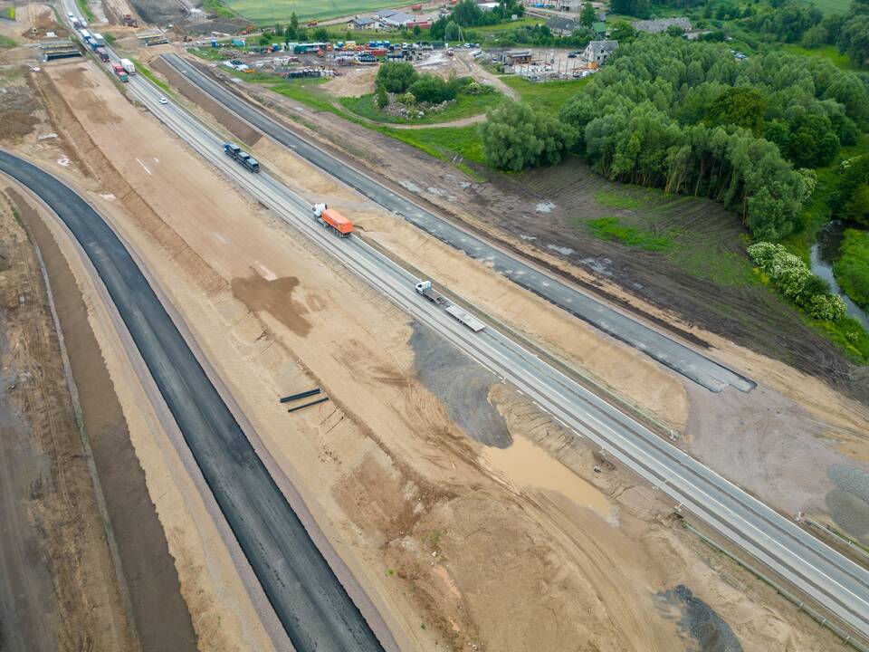 Pradedamas tiesti vienas ilgiausių automagistralės „Via Baltica“ ruožų