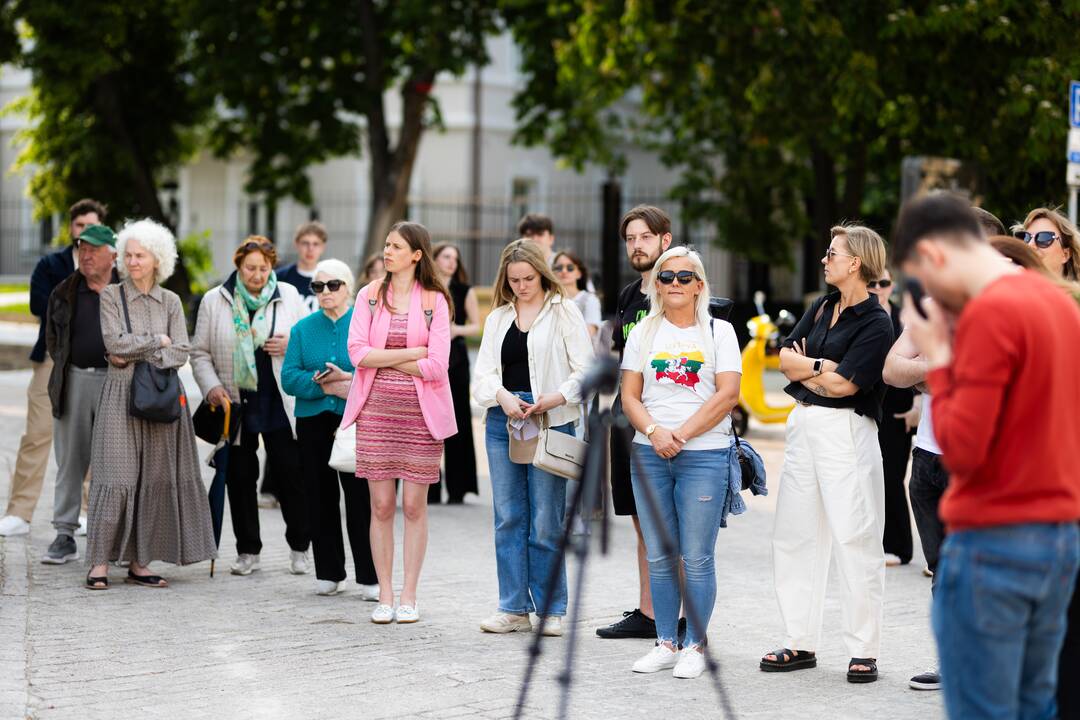 Jaunųjų konservatorių lygos protestas „Gintautai, rinkis: valstybė ar įmonė“