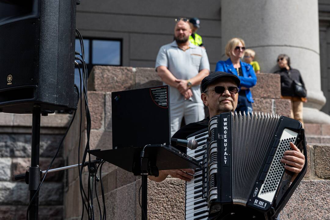 Protestas prieš NT mokestį prie Seimo