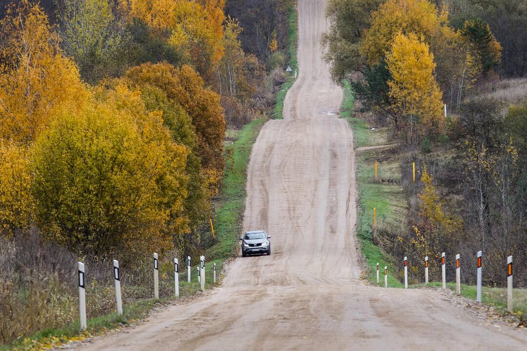 Žvyrkeliams asfaltuoti šiemet siūloma skirti 110 mln. eurų