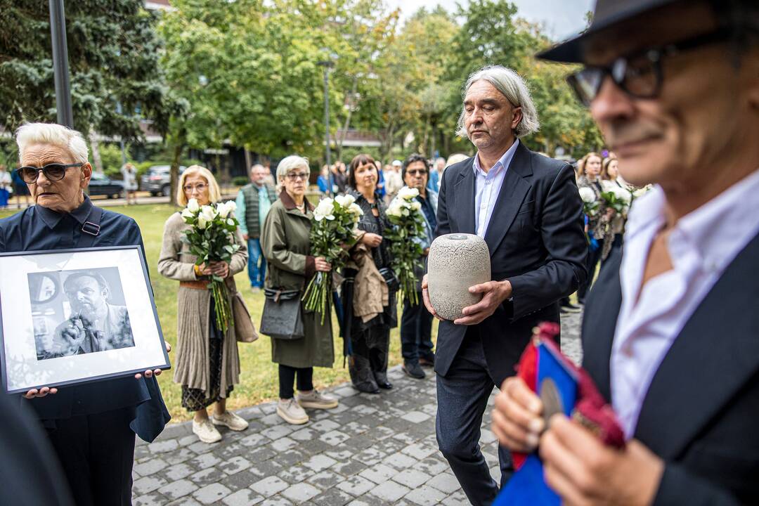 R. Rastausko laidotuvės