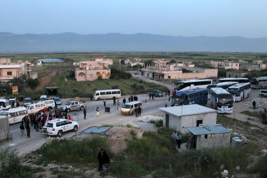 „Hamas“ liaupsina Jeruzalės autobuse susisprogdinusį „kankinį“