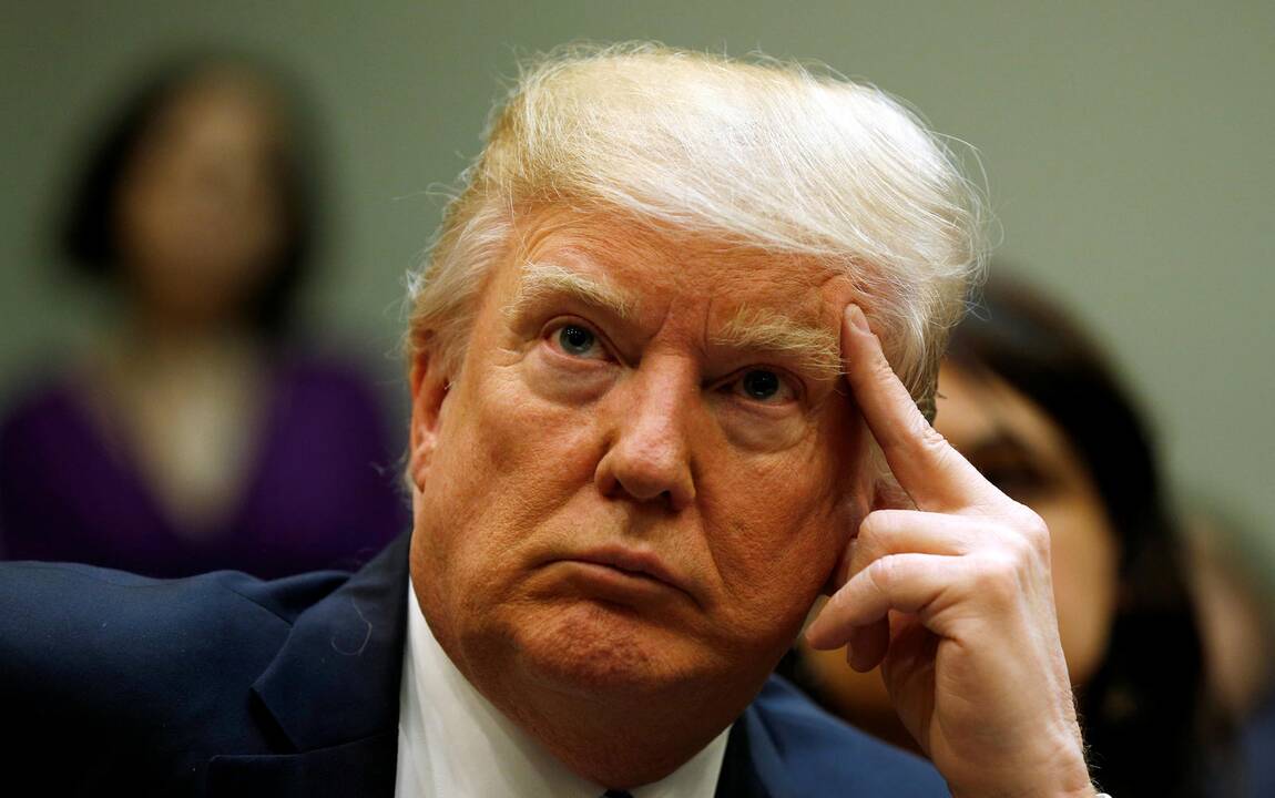 D. Trumpas metų pabaigoje savo atlyginimą paaukos labdarai