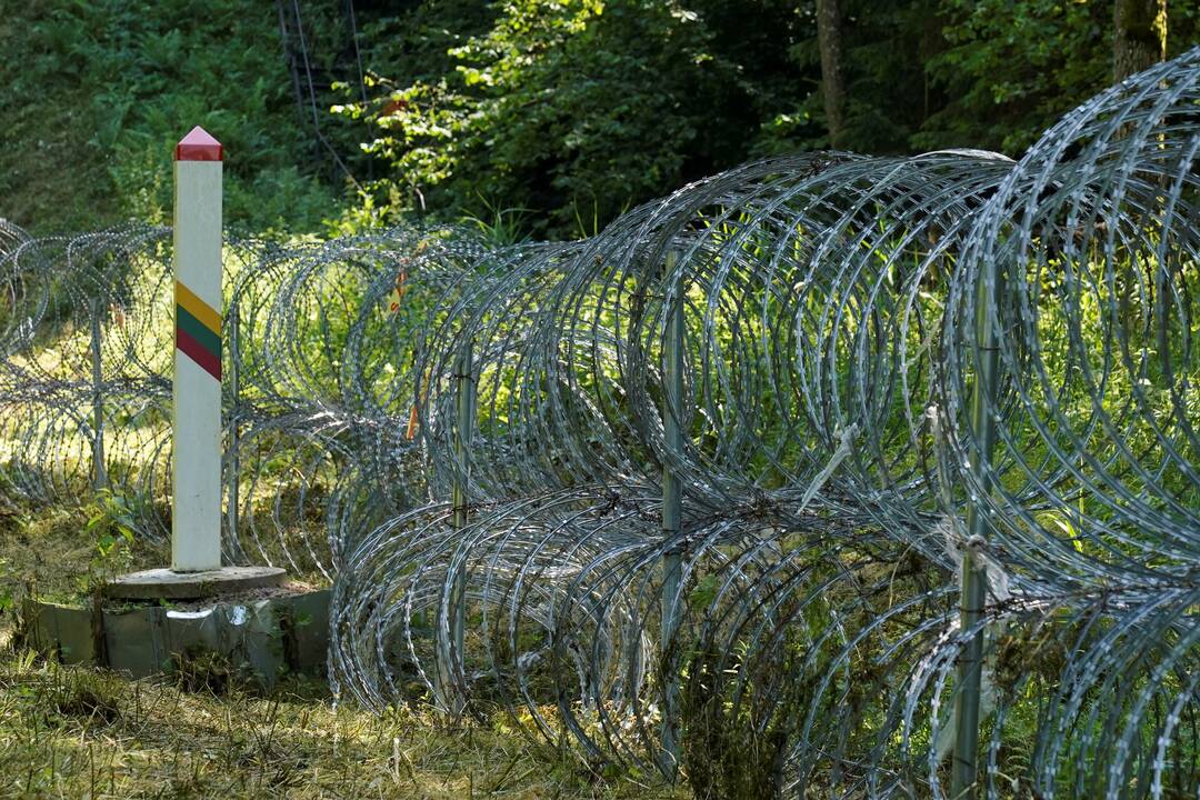 Baltarusijos pasieniečiai pradėjo taktines pratybas prie sienų su ES