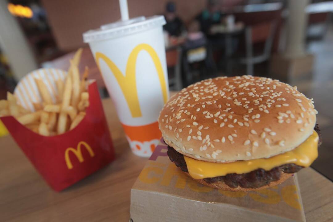 "McDonald's" Lietuvoje ruošiasi darbuotojų stygiaus metui