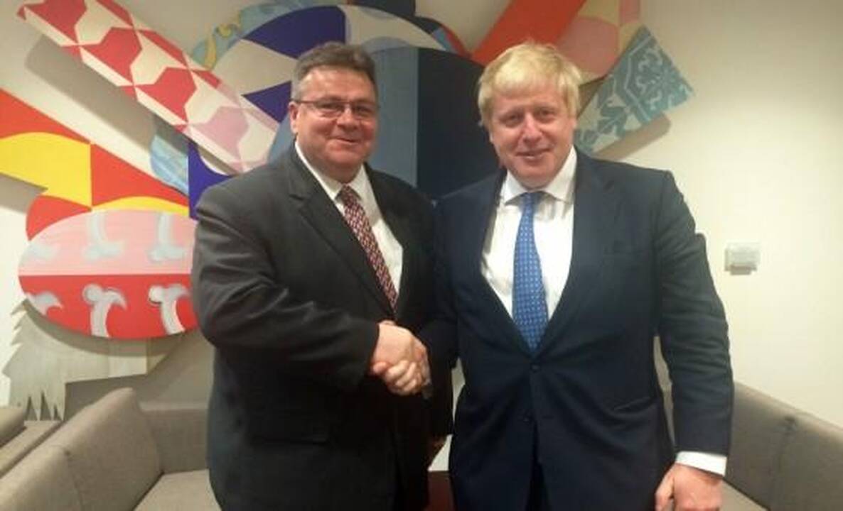 L. Linkevičius su B. Johnsonu aptarė lietuvių imigrantų padėtį