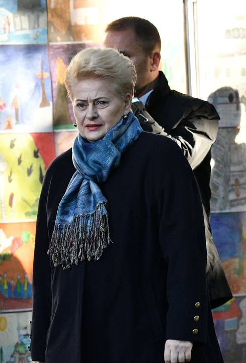 Popiežius Vilniuje pagerbė nacių ir sovietų aukas