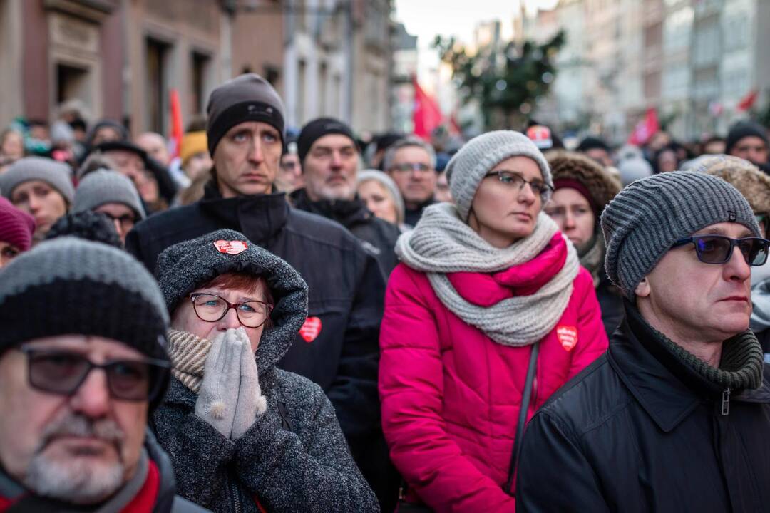 Nužudyto Gdansko mero laidotuvės