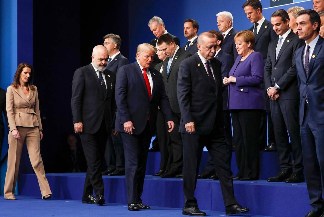 NATO viršūnių susitikimas Londone