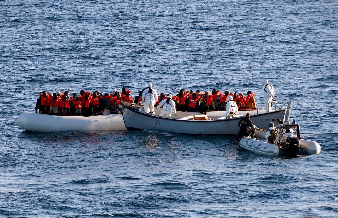 Prie Libijos krantų per dvi dienas išgelbėti beveik 1500 migrantų