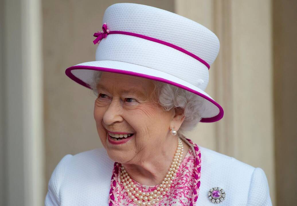 Per karalienės jubiliejų balkone šalia jos Harry, Meghan ir Andrew nebus