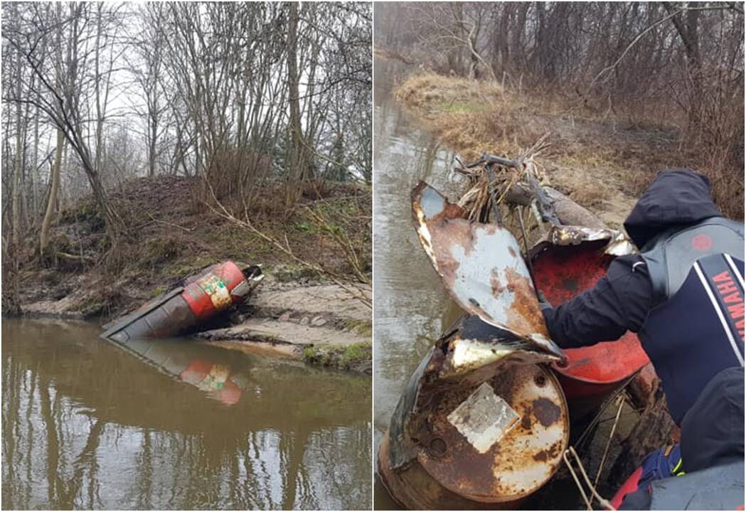 Operacija: savadarbį plaustą iš metalinių statinių gelbėtojams teko traukti traktoriumi.