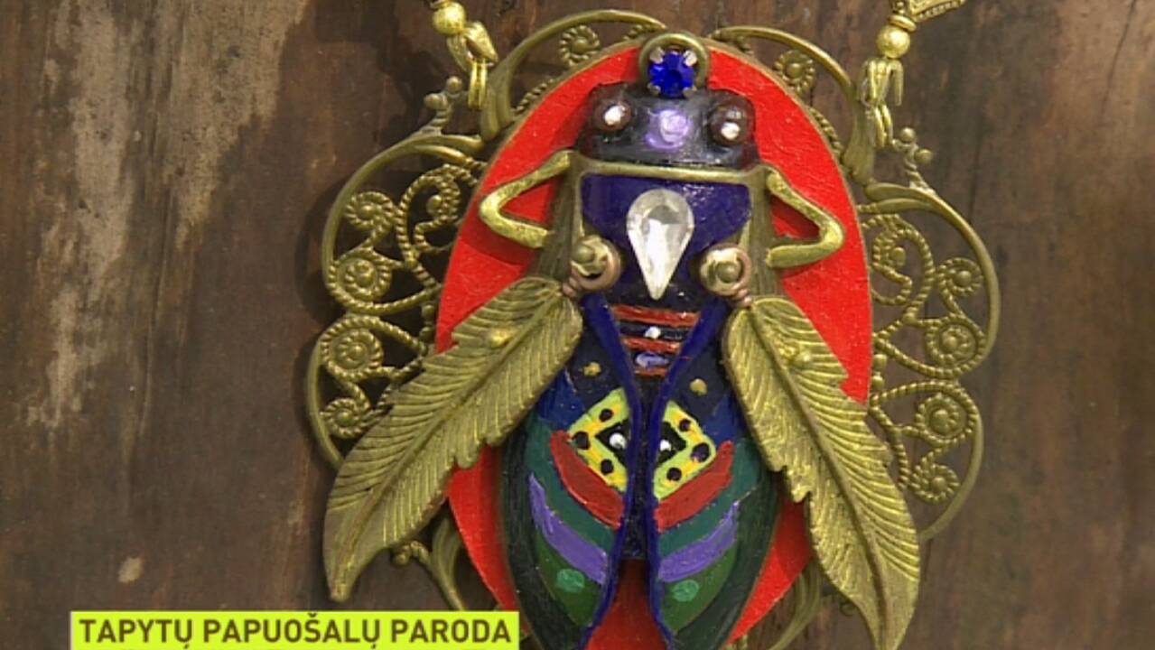 Lietuvių menininkų šeima kuria net pasaulyje neįprastus papuošalus