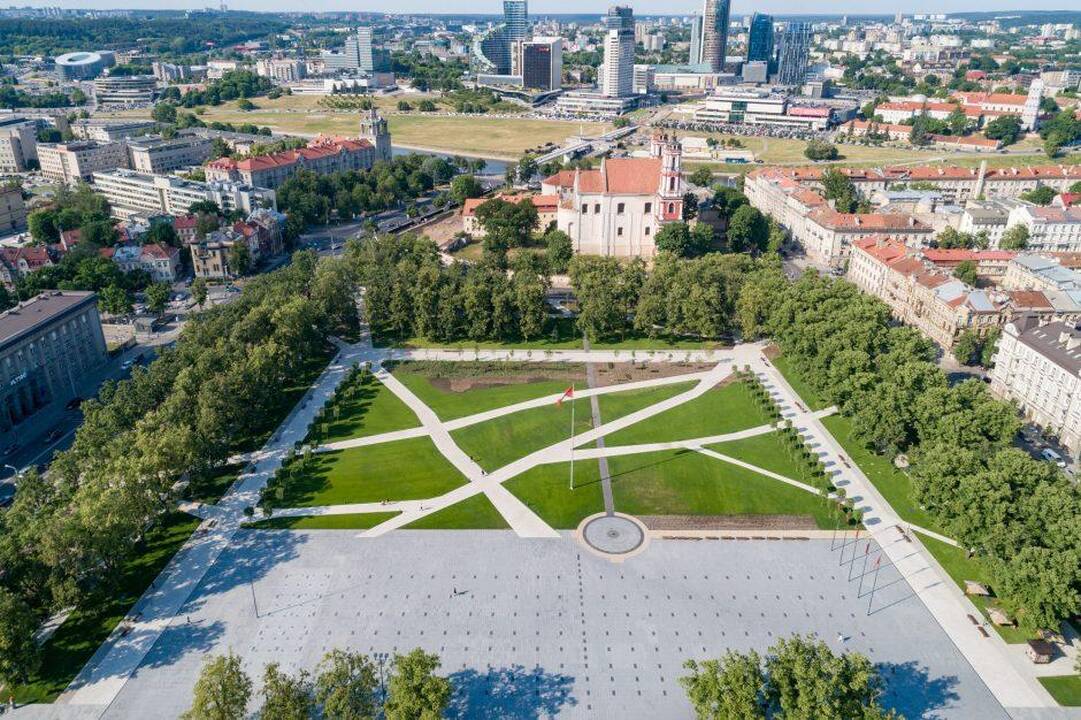 Lukiškių aikštė