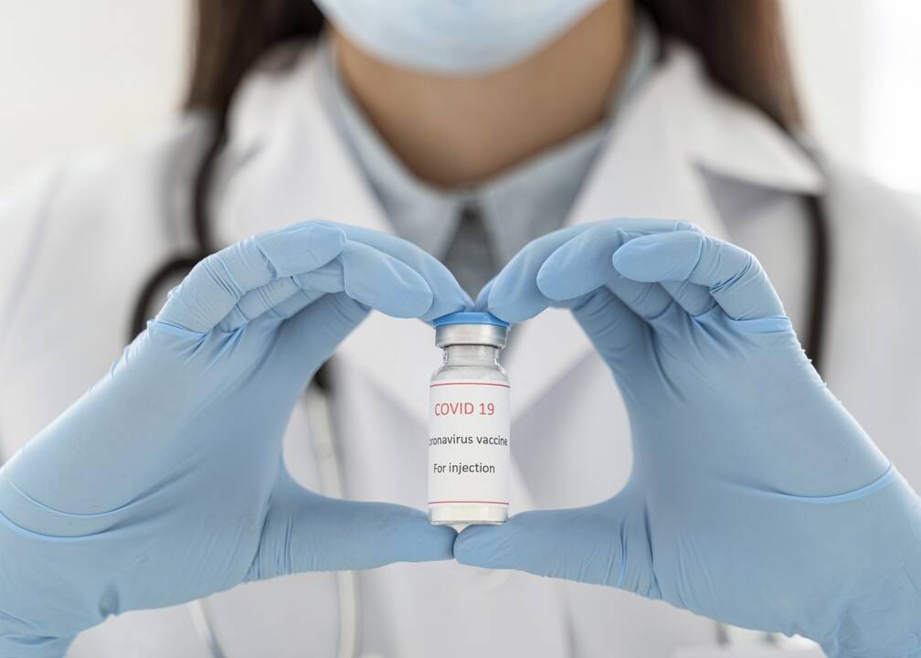 Premjerė mano, kad skiepai išliks pagrindinė COVID-19 valdymo priemonė