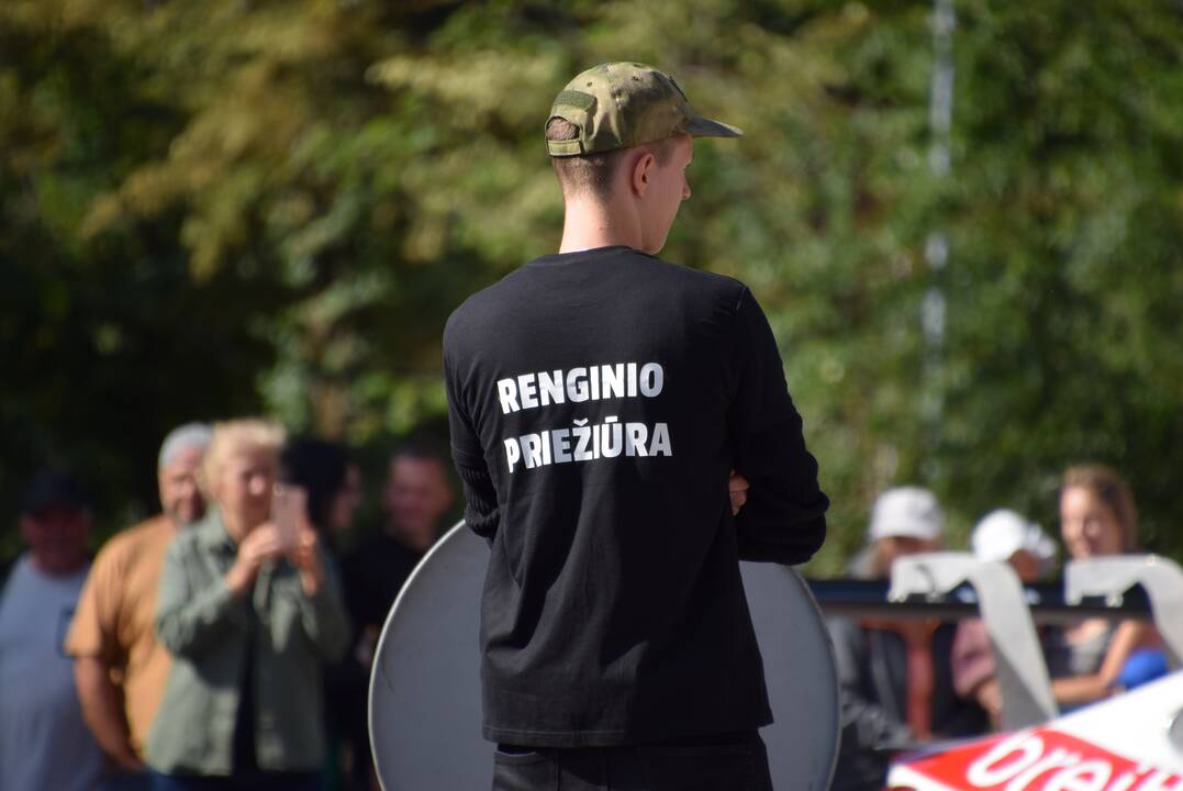 „Aurum 1006 km lenktynių“ automobilių parado akimirkos