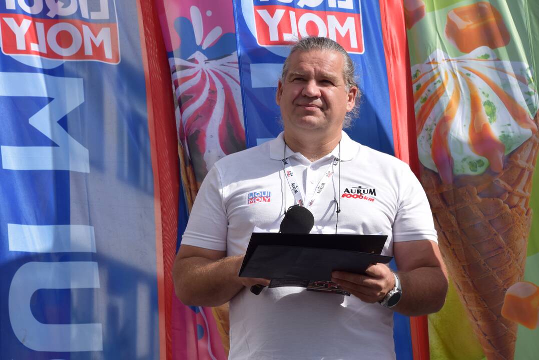 „Aurum 1006 km lenktynių“ automobilių parado akimirkos