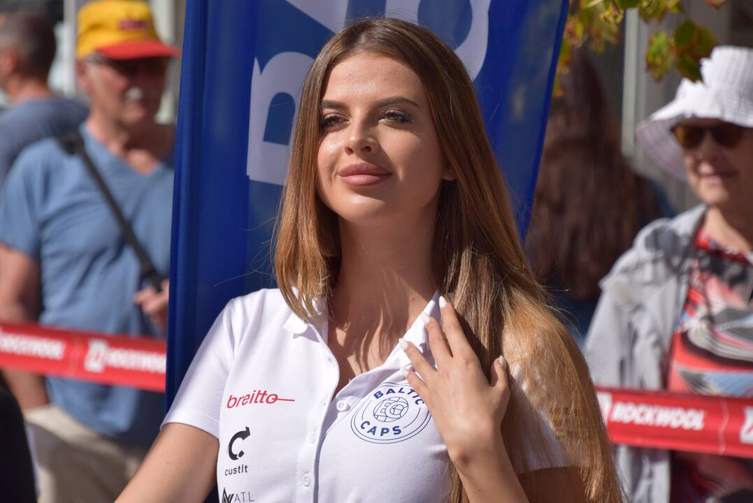 „Aurum 1006 km lenktynių“ automobilių parado akimirkos