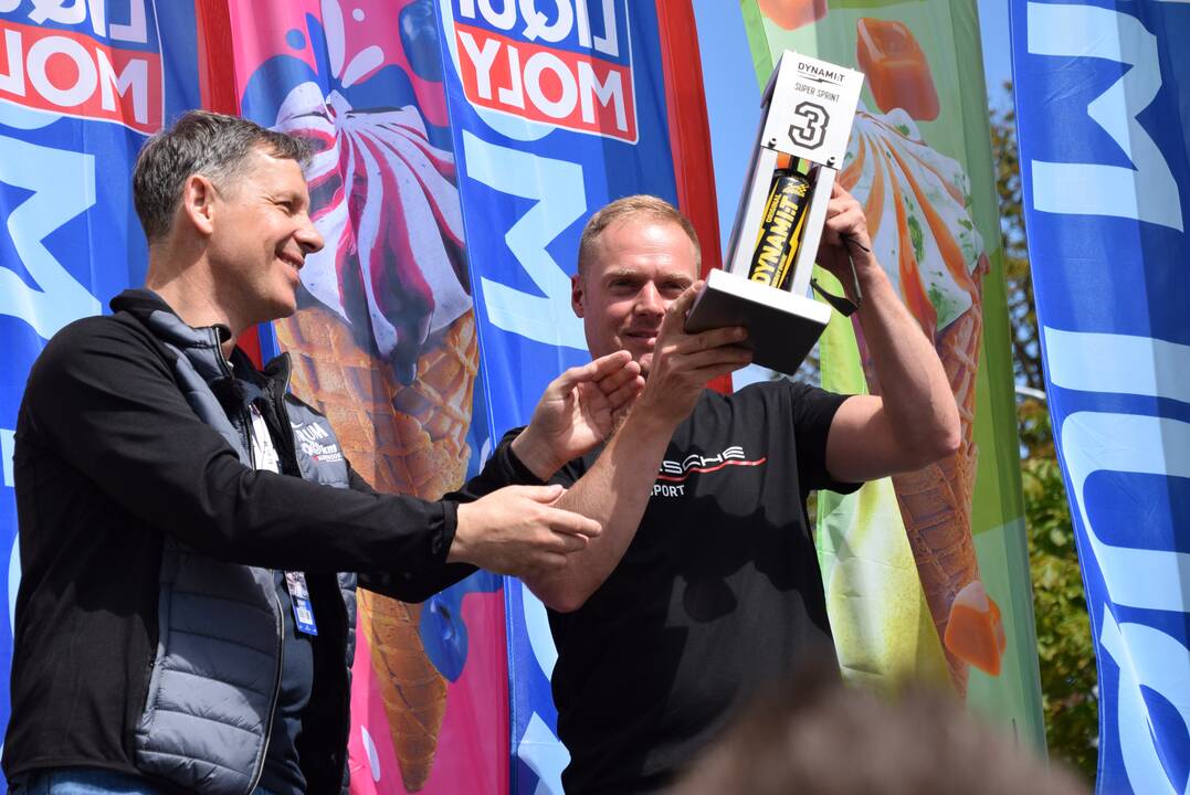 „Aurum 1006 km lenktynių“ automobilių parado akimirkos