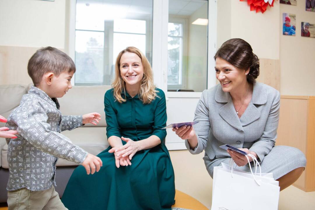 D. Nausėdienė lankėsi „Šeimos slėnyje“