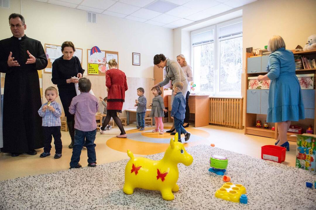 D. Nausėdienė lankėsi „Šeimos slėnyje“