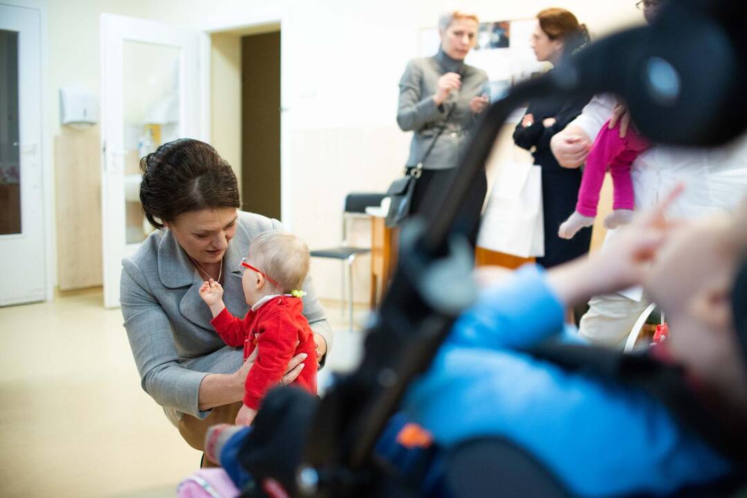 D. Nausėdienė lankėsi „Šeimos slėnyje“