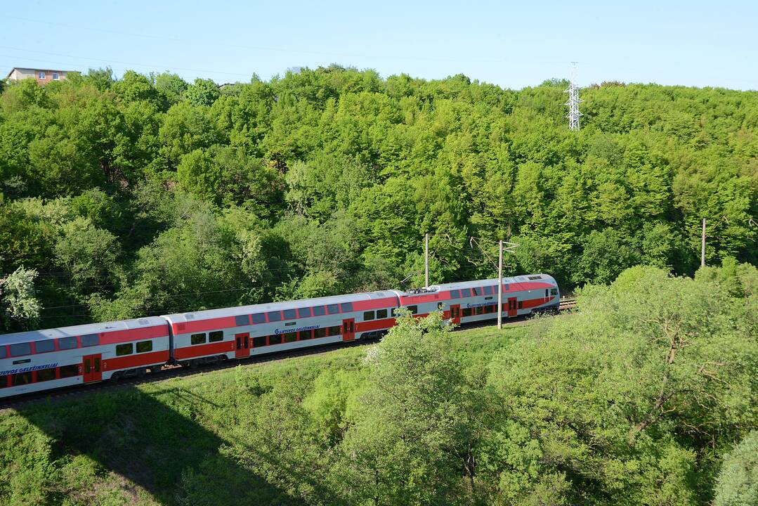 Kelionė traukiniu tarp Vilniaus ir Kauno truks maždaug pusvalandį