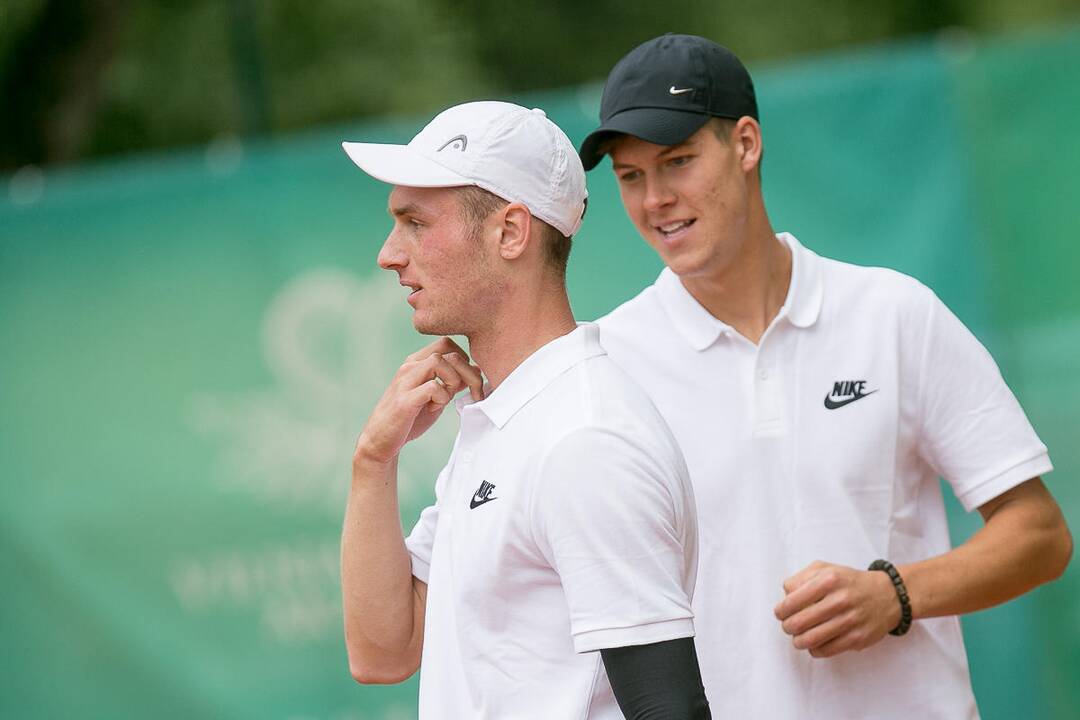 Feliksas Sakalauskas ir Tomas Vaišė