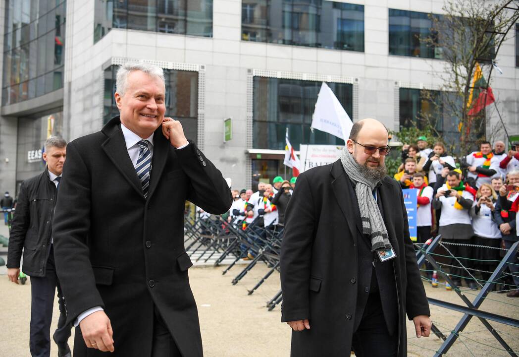 Prezidentas susitiko su Briuselyje protestuojančiais ūkininkais