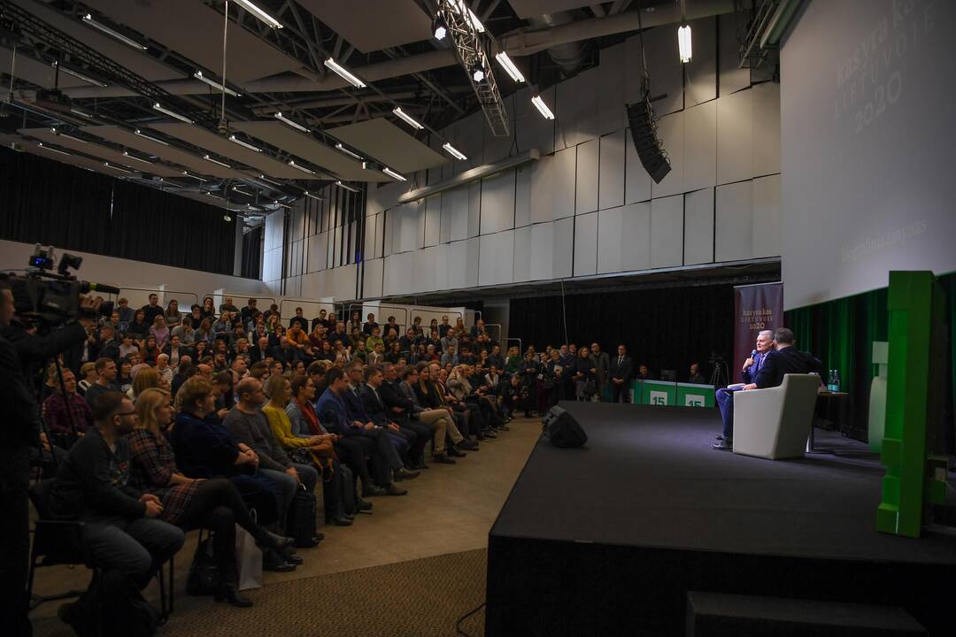 Prezidentas lankosi Vilniaus knygų mugėje