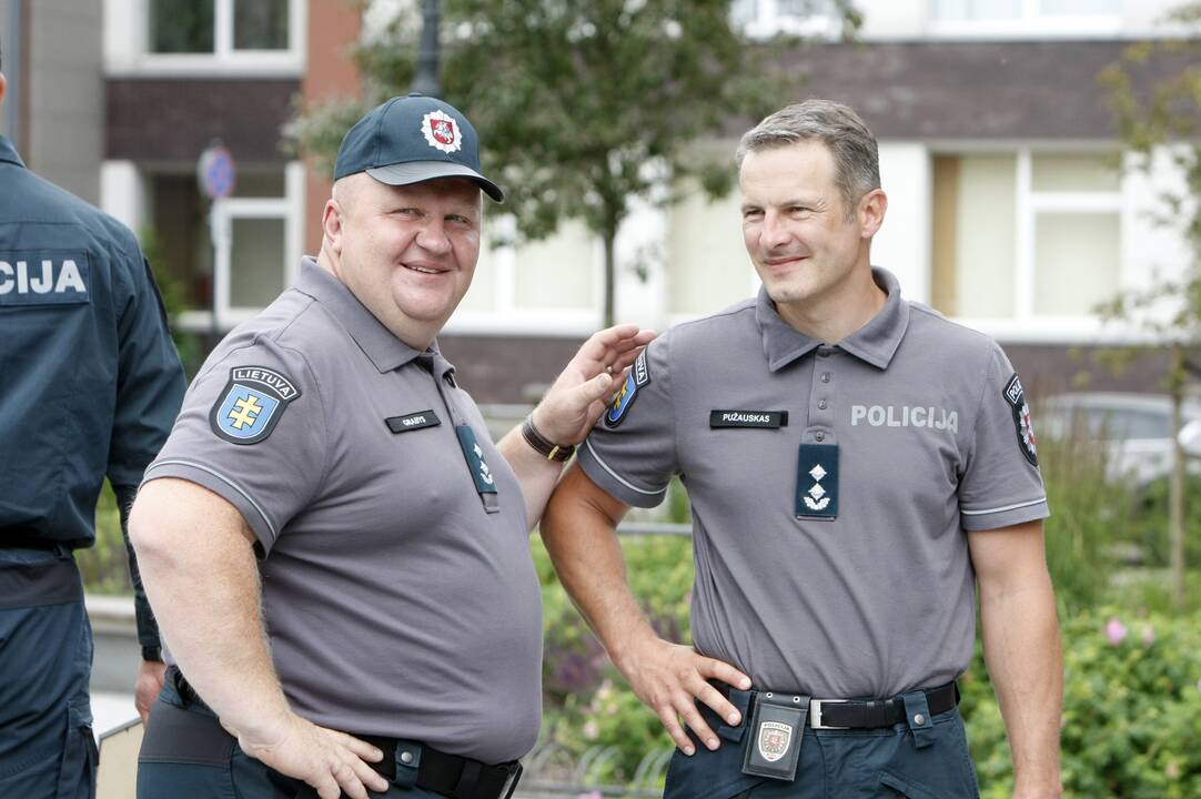 Apdovanoti Klaipėdos pareigūnai