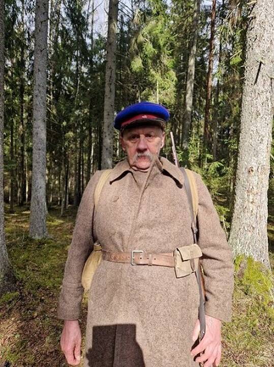 Istorija: NKVD karininką įkūnijęs klaipėdietis Remigijus Šuipys (kairėje) ir Lietuvos partizanu virtęs ukmergiškis Artūras Grigucevičius.