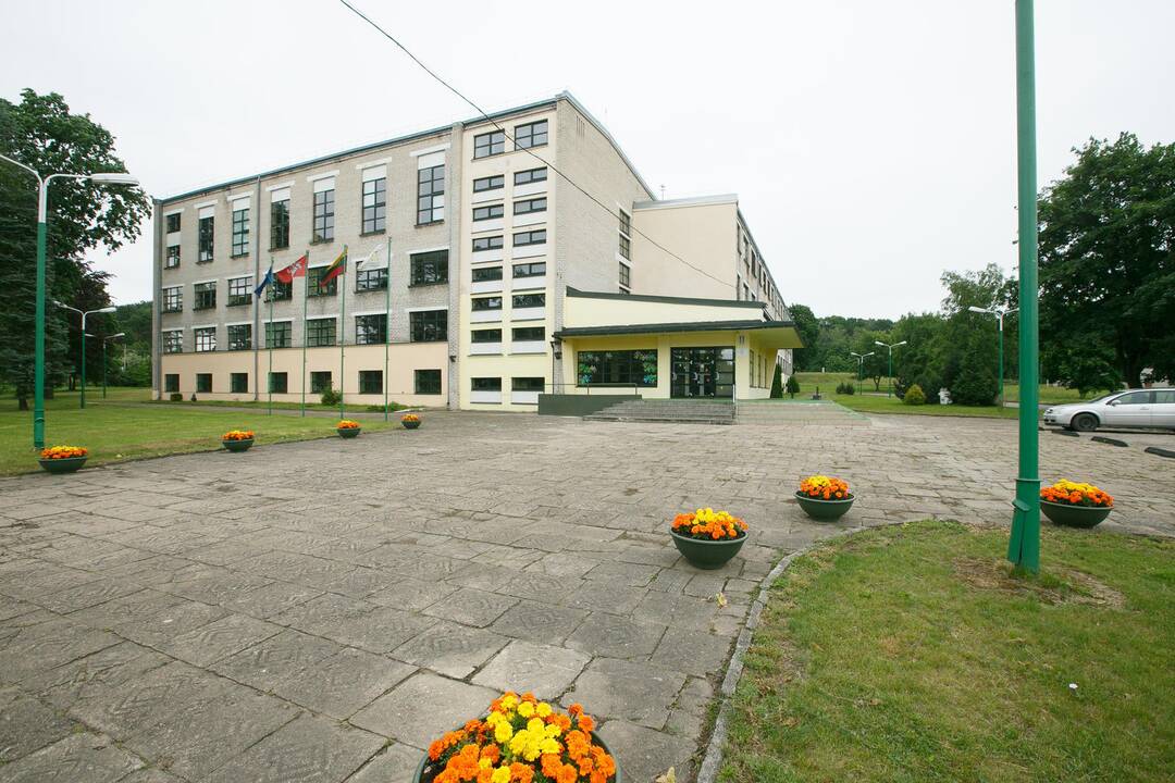 Katalikiška mokykla. Verta. Kodėl?
