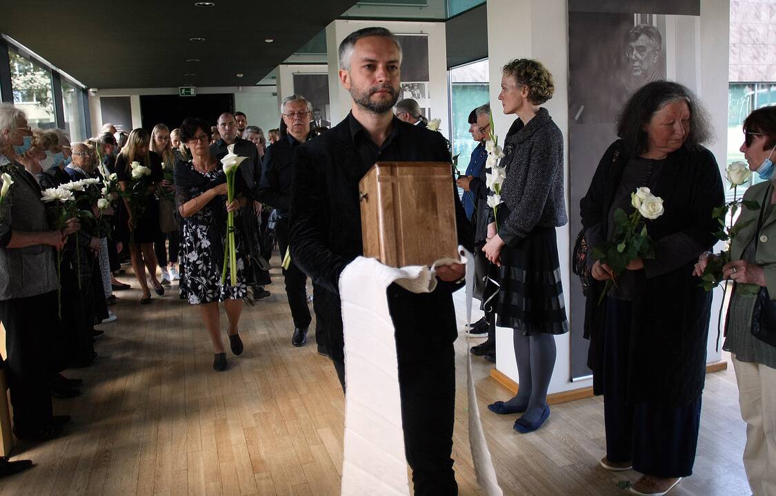 Kaunas atsisveikino su O. Daugeliu