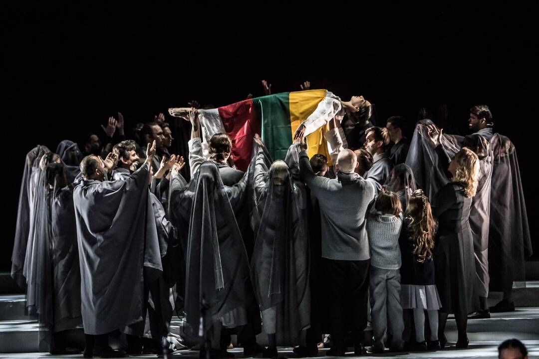 Teatralizuotos oratorijos „13“ akimirkos Nacionaliniame Kauno dramos teatre.