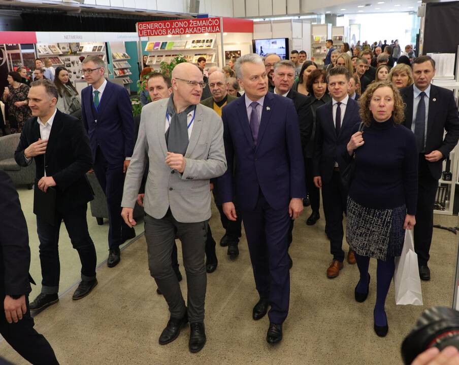 Prezidentas lankosi Vilniaus knygų mugėje