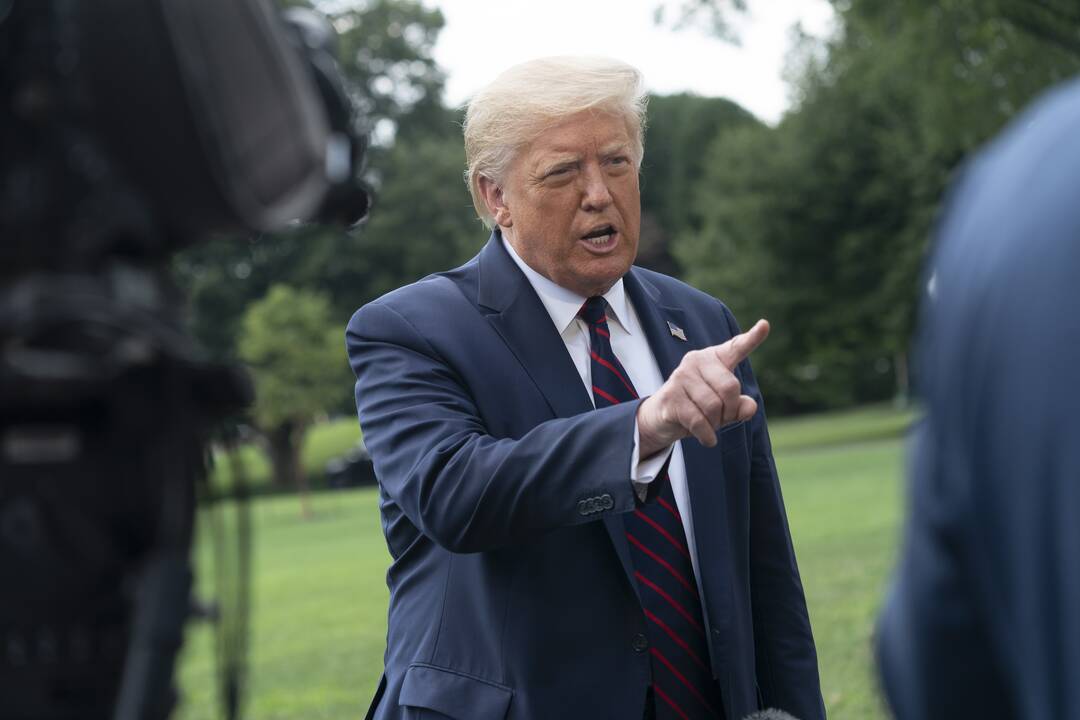 „Twitter“ pašalino D. Trumpo paskelbtą „dezinformuojantį“ vaizdo įrašą