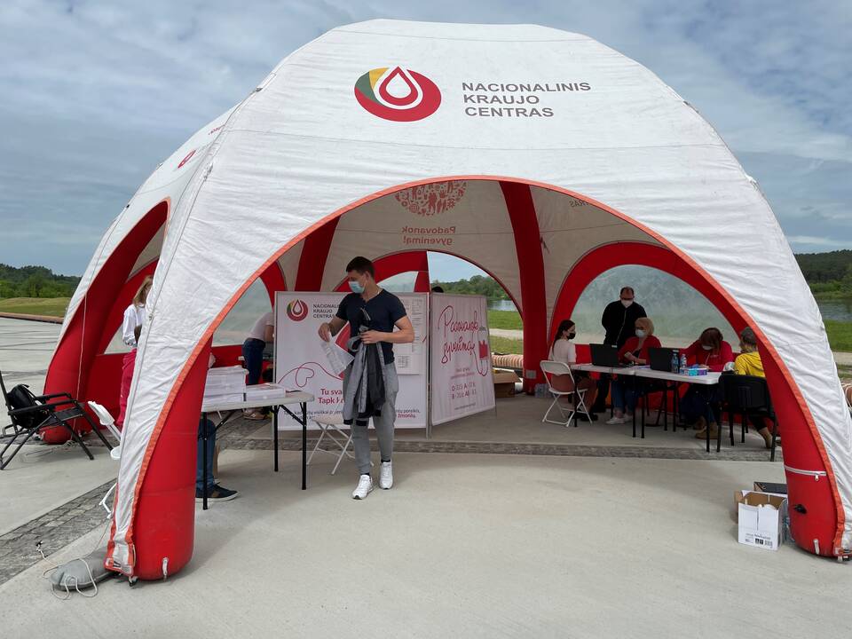 Nacionalinis kraujo centras nuo COVID-19 šią savaitę skiepys Ignalinoje, Šalčininkų rajone