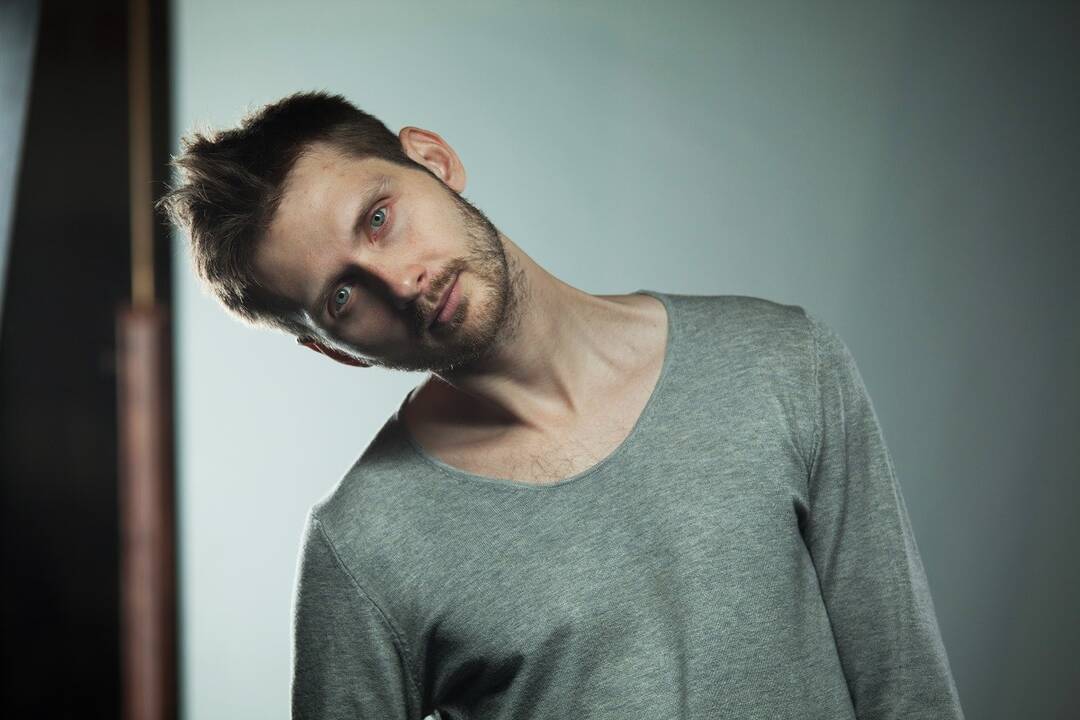 Klaipėdos muzikinio teatro baleto artistų repeticija Jūros šventės metu su choreografu R. Bondara.