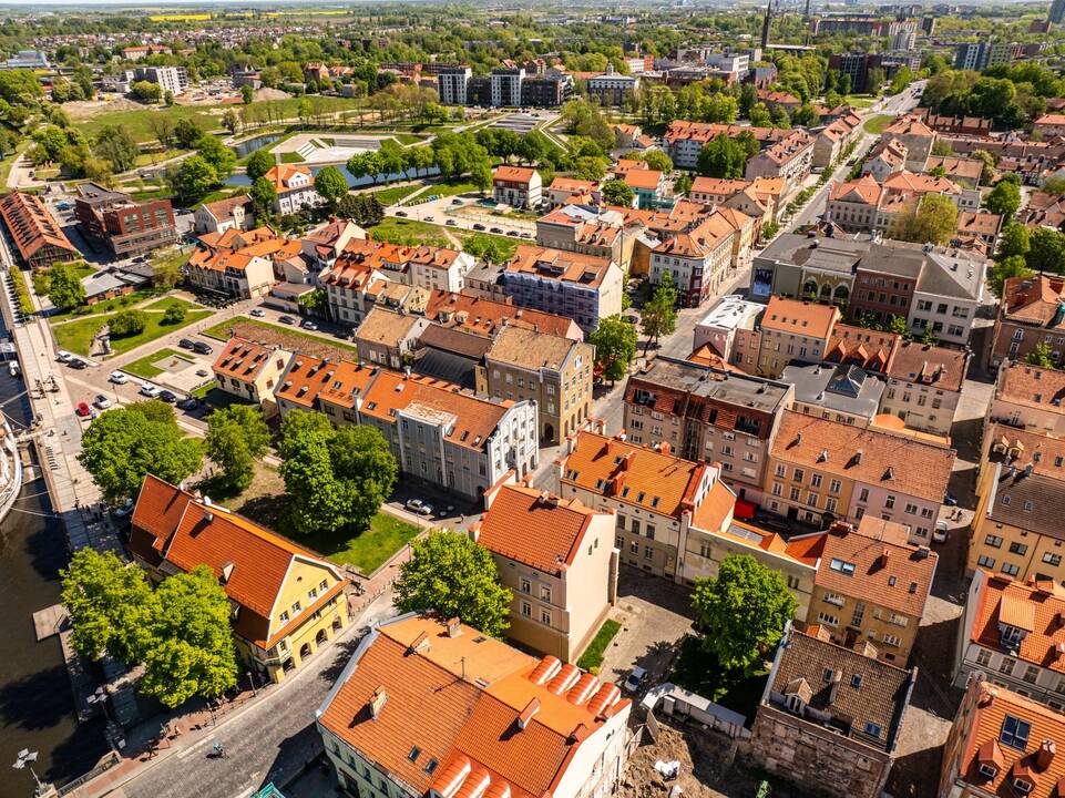 Klaipėdoje siūloma branginti automobilių stovėjimą, numatyti nemokamas dvi valandas