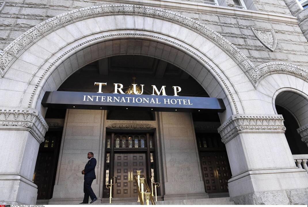 D. Trumpo verslas: nuo dangoraižių iki degtinės