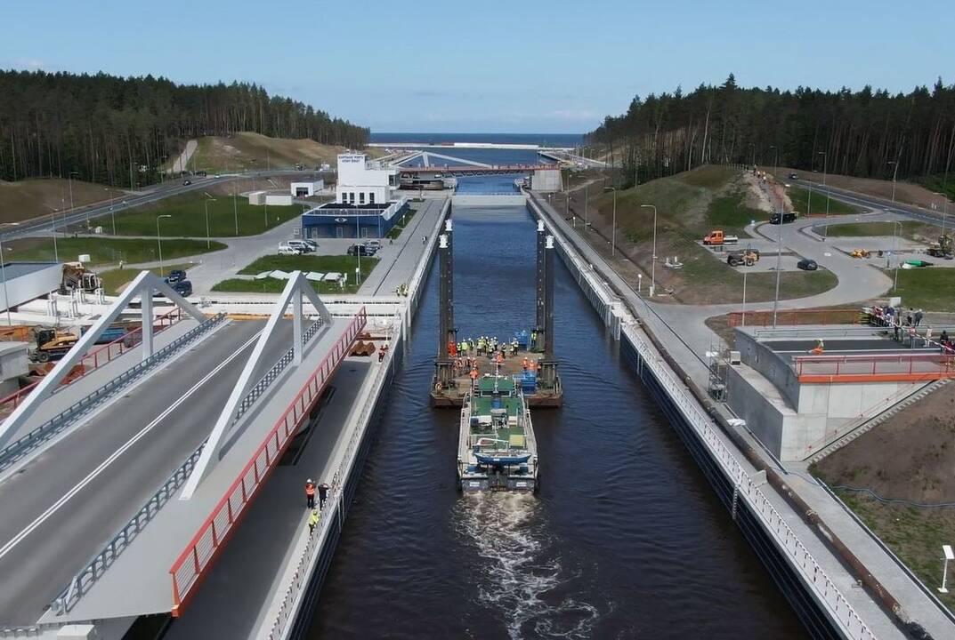 Testas: kanalą jau išbandė juo praplaukę patys statytojai.