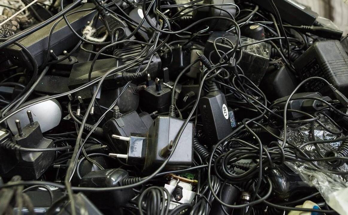 ES užsimojo sumažinti elektronikos atliekų srautą
