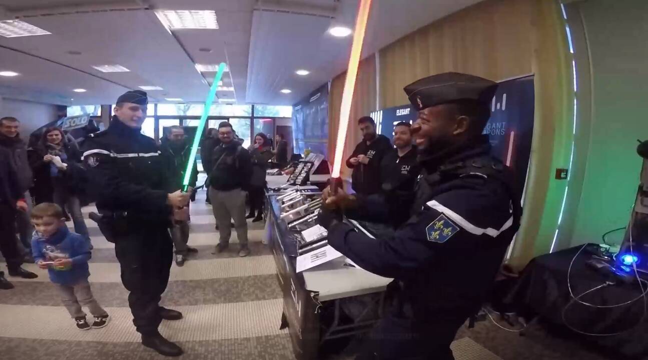 Šviesos kardų kovos pripažintos sportu