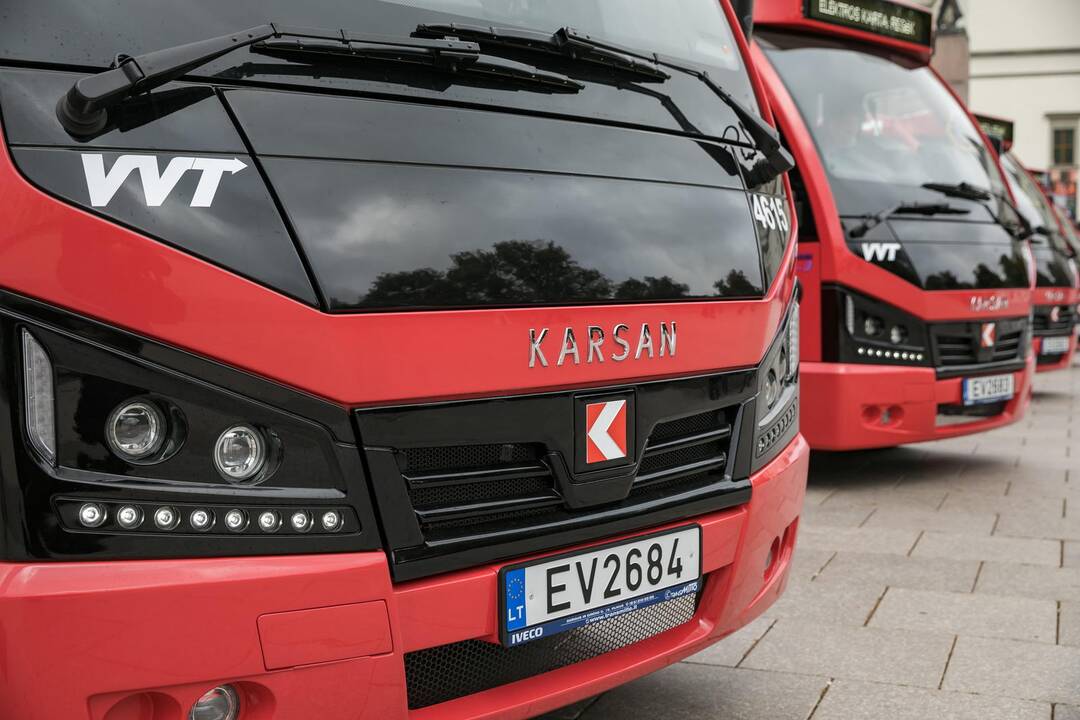 Vilniuje pristatyti pirmieji Lietuvoje elektriniai autobusai