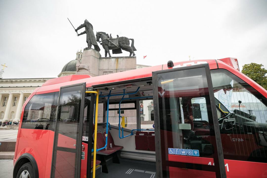 Vilniuje pristatyti pirmieji Lietuvoje elektriniai autobusai