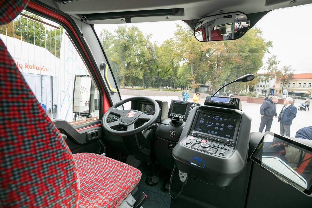 Vilniuje pristatyti pirmieji Lietuvoje elektriniai autobusai