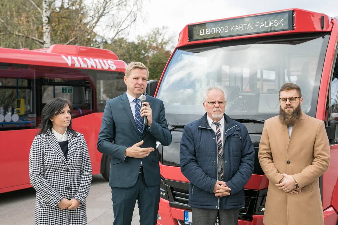 Vilniuje pristatyti pirmieji Lietuvoje elektriniai autobusai