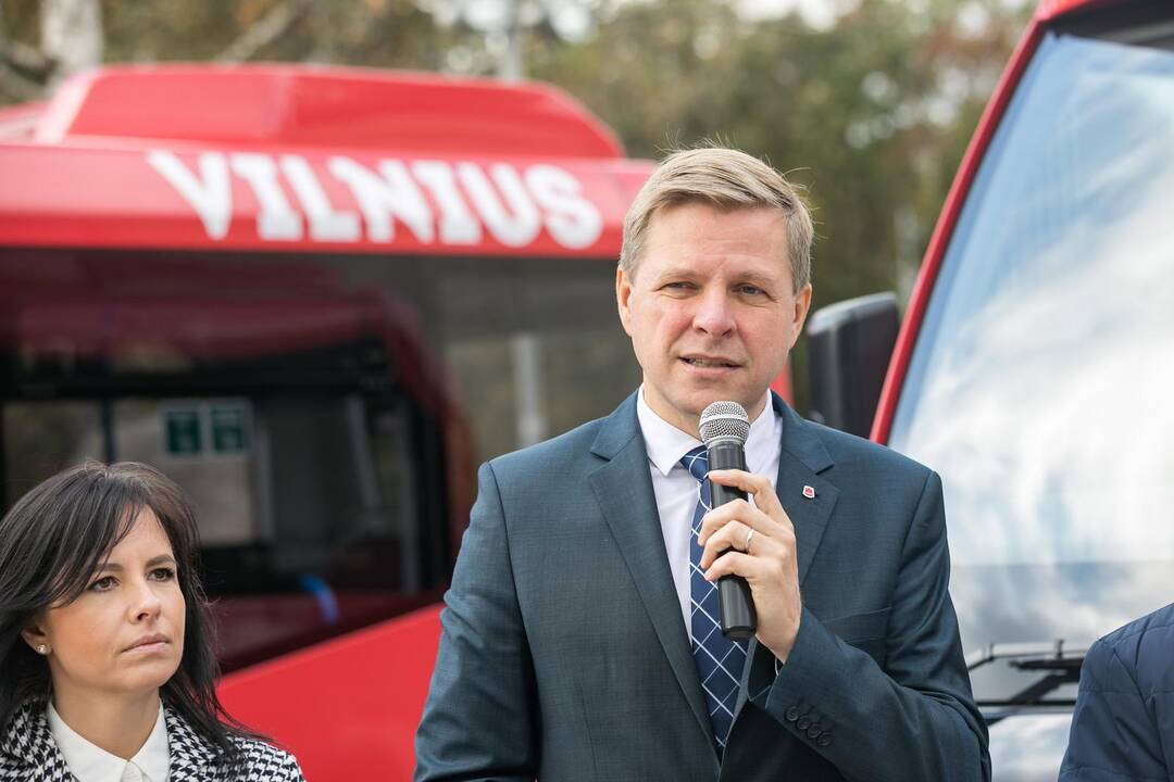 Vilniuje pristatyti pirmieji Lietuvoje elektriniai autobusai